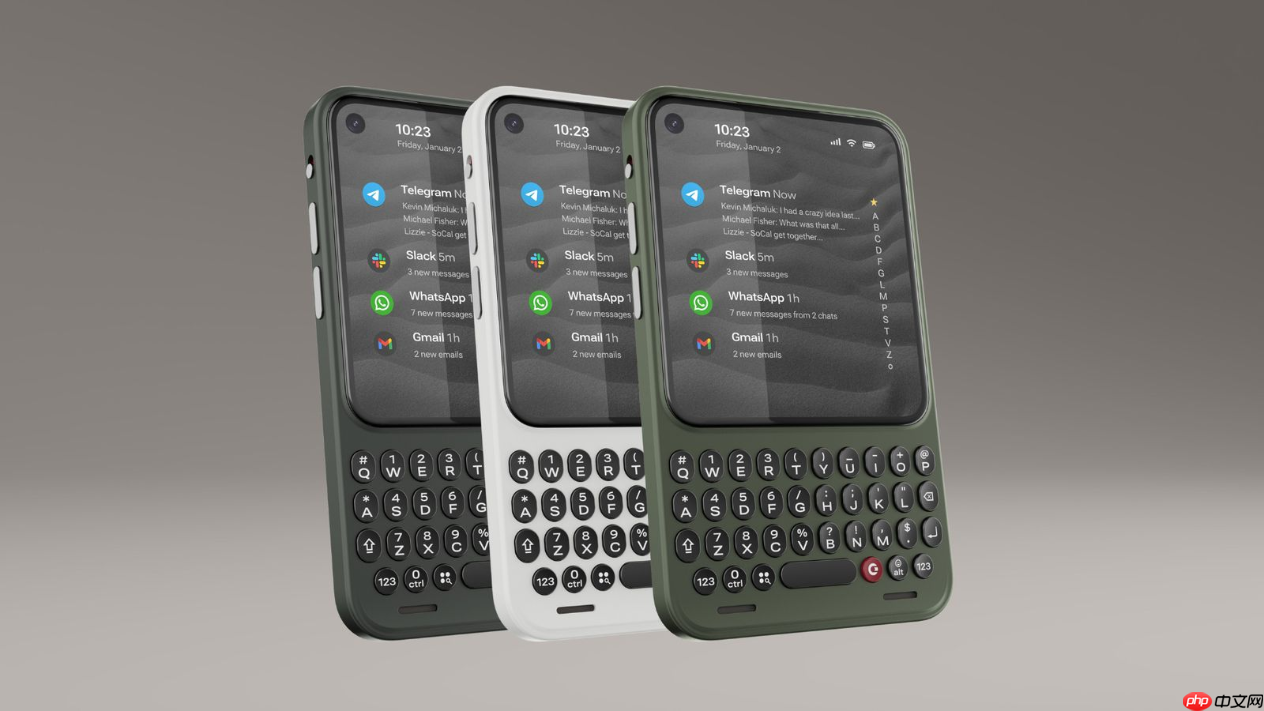 全键盘Android 16 苹果配件商Clicks推出独立安卓智能手机