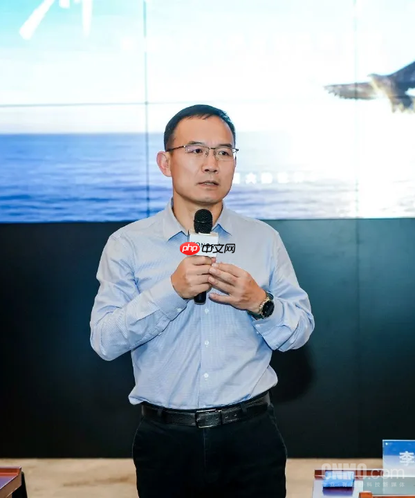 荣耀李坤回应王自如:安卓Air分两种,荣耀和其他