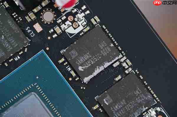 冰味十足！映众RTX 5060 Ti 16GB超级冰龙显卡图赏