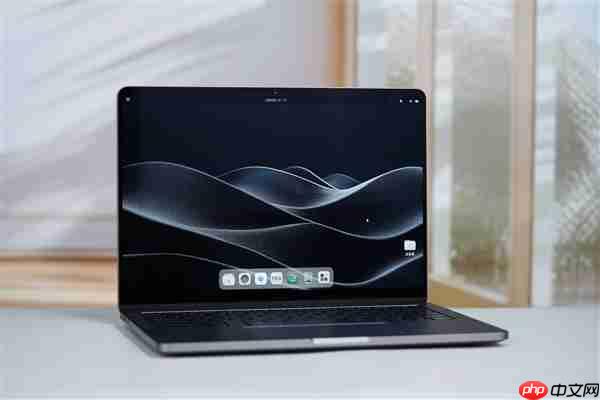 首发自研长江SoC！摩尔线程AIBOOK笔记本图赏