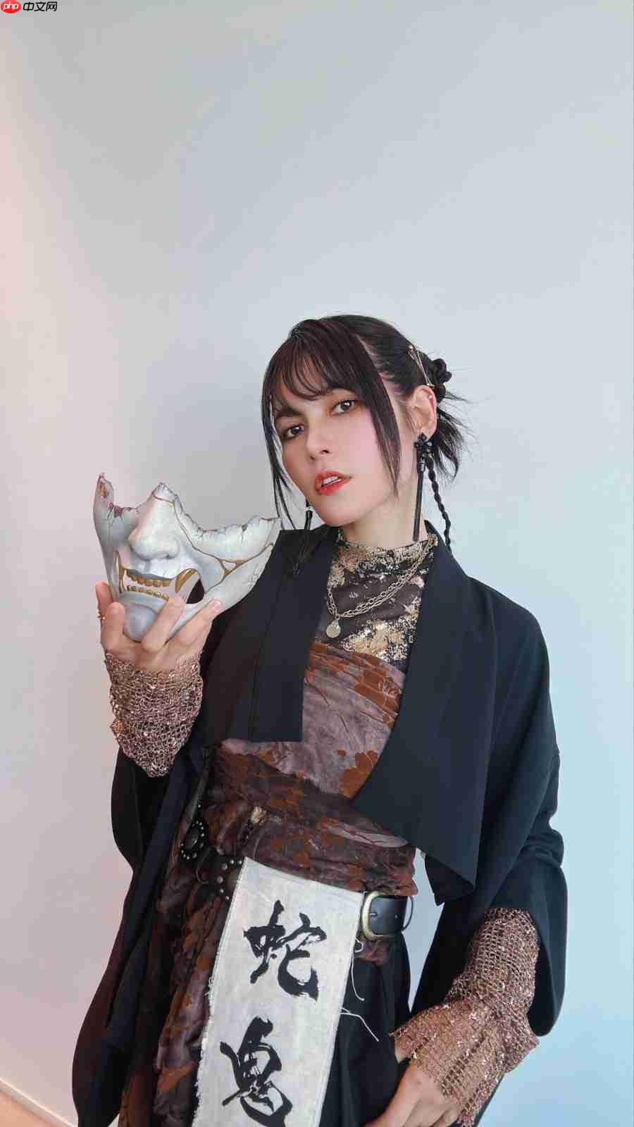 《羊蹄山之魂》女主声优晒个人美照 混血神颜获盛赞