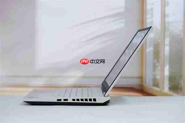 高颜值、高性能双杀!七彩虹Colorfire MEOW橘宝R16 Pro图赏