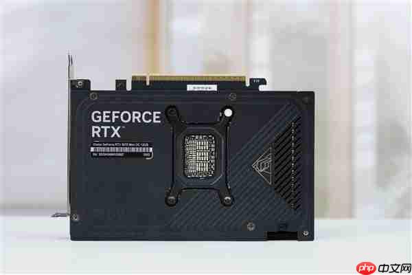 ITX性能小钢炮!七彩虹RTX 5070 Mini OC 12GB图赏