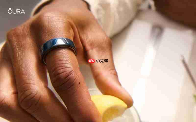 Oura Ring 4 Ceramic智慧陶瓷戒指亮相!追蹤健康也能兼顾质感时尚