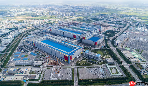 消息称三星拟扩大 HBM3E 产品供货规模,有望成博通首选供应商