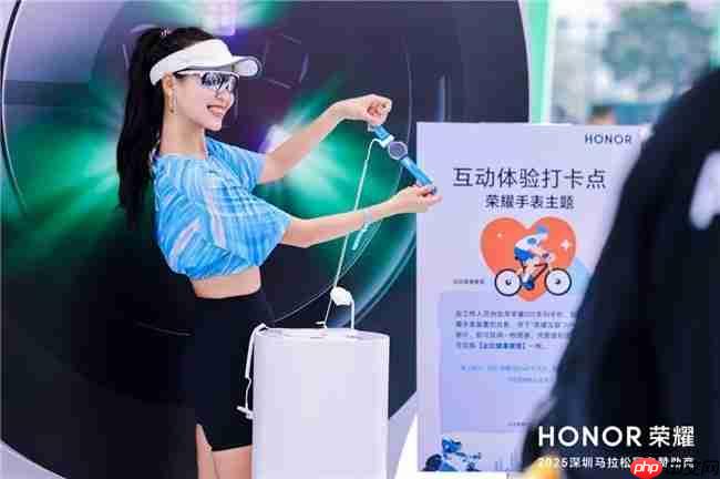 深马官方手表荣耀手表5Pro 点燃荣耀·2025深圳马拉松赛场