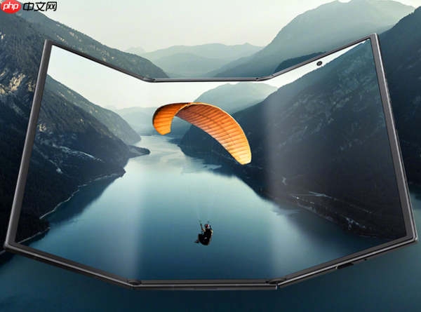 三星首款三折叠屏手机今日上架 机身薄至约3.9毫米