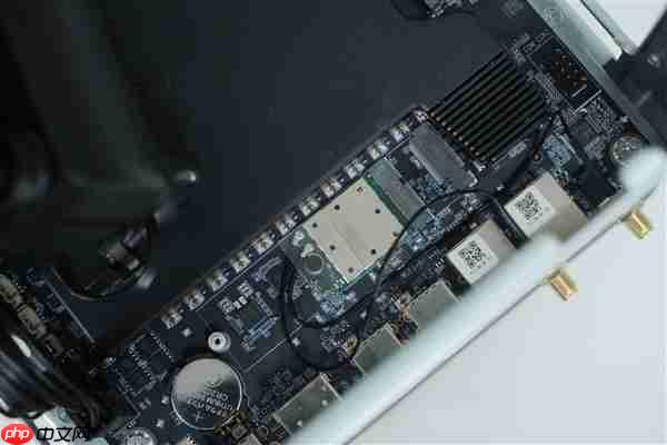 全球首个液冷迷你机!abee AI Station 395 Max工作站图赏