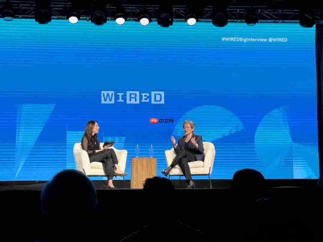 AMD CEO 苏姿丰反驳“AI 泡沫论”,称持这种想法的人有点过于短视