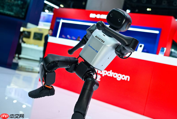 带来AI入端前沿新体验!高通亮相2025数字科技生态大会