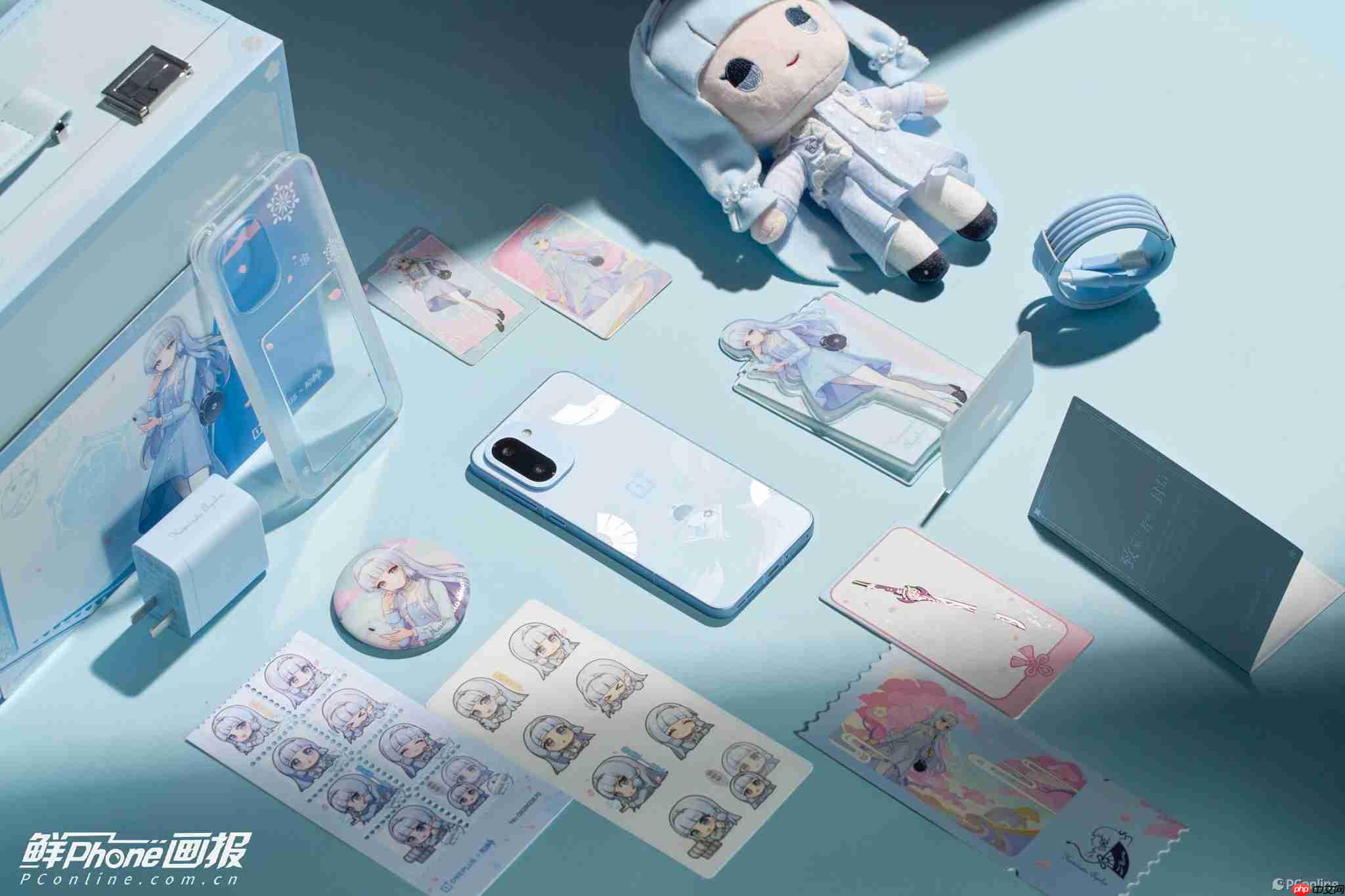 一加 Ace 6T今日10点开售:2399元起!首发骁龙8 Gen 5,165Hz超高帧屏幕