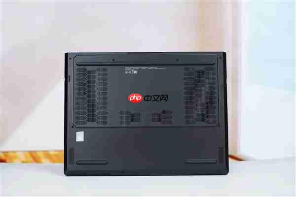 专业OLED超竞屏！联想拯救者Y9000P 2025AI元启游戏本图赏