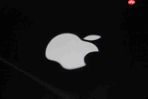 苹果19年老将跳槽!iOS 26液态玻璃创造者被Meta挖走