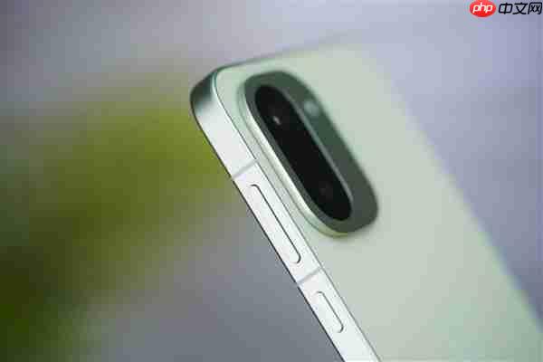 全球首发第五代骁龙8!一加Ace 6T图赏