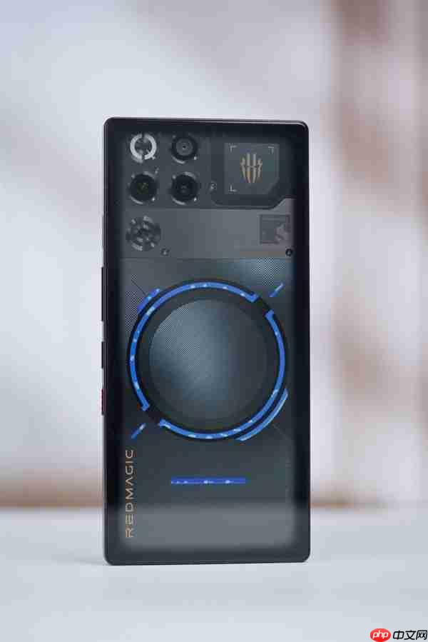 开启手机水冷散热时代!红魔11 Pro+图赏