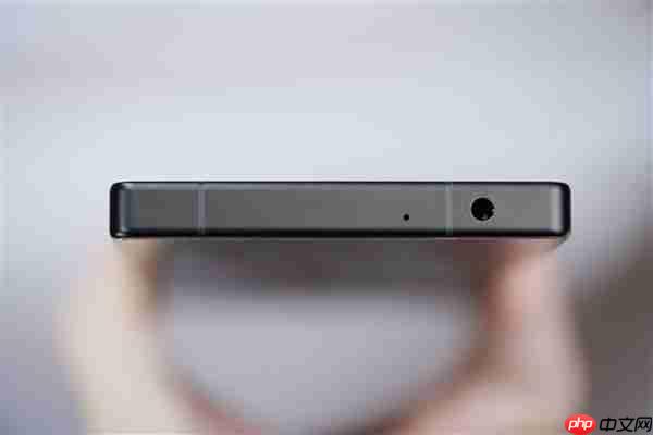 开启手机水冷散热时代!红魔11 Pro+图赏