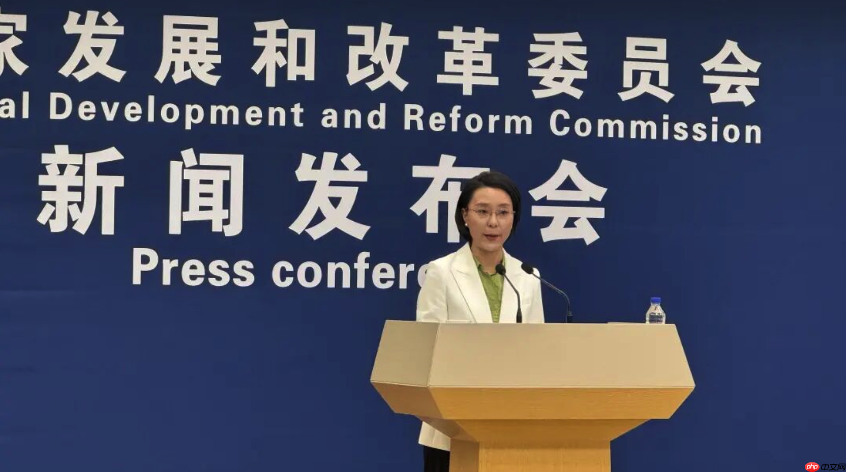 国家发改委：要注意防范重复度高的人形机器人产品“扎堆”上市