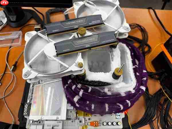 DDR5-14000不是梦！全新超频世界记录达成13530MT/s