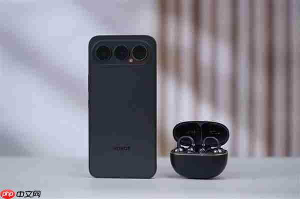 全新横向跑道式设计！荣耀500系列图赏