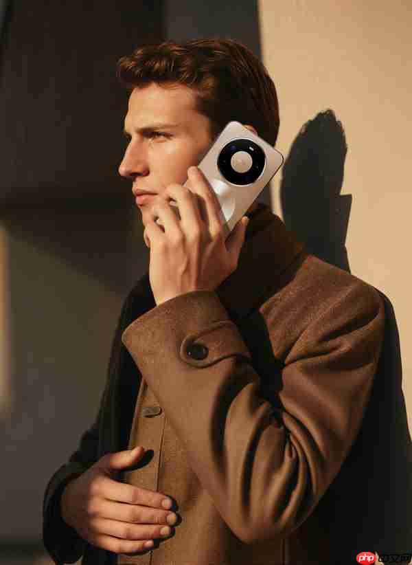 华为Mate 80系列官图来了：全新双环设计 史上最美Mate