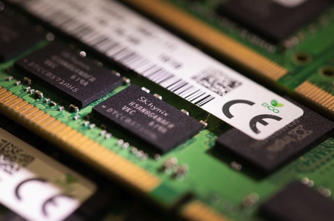 暴涨150%!内存条价格“疯涨”,谁在制造“存储恐慌”? - php中文网
