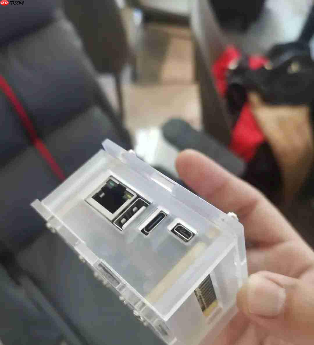 代打工作室用外挂上分 牟利超25万！已被刑拘