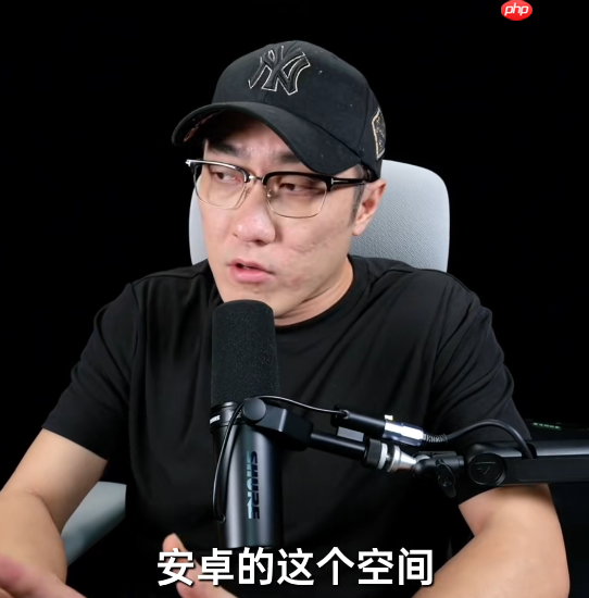 王自如称买超薄手机苹果一定是最佳选:安卓都是缝合怪 不如苹果