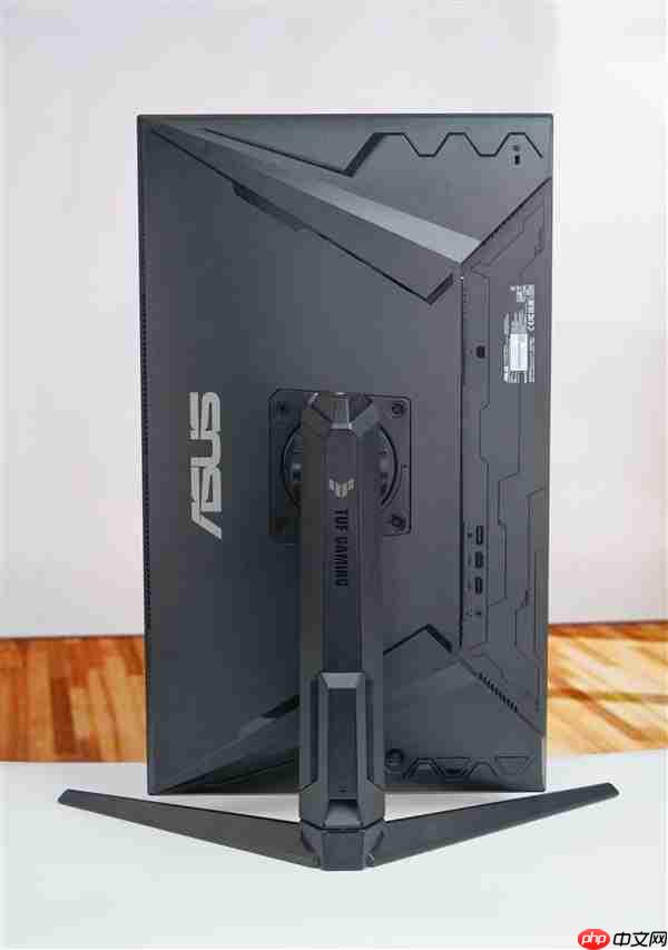 侧透面板+炫彩光带!华硕天选6X台式机图赏