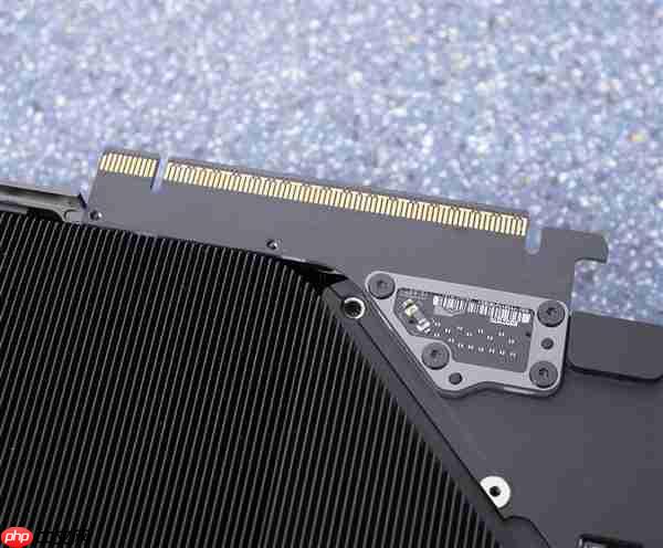 PCIe接口损坏 2万元的RTX 5090原地报废!NVIDIA同意免费换新