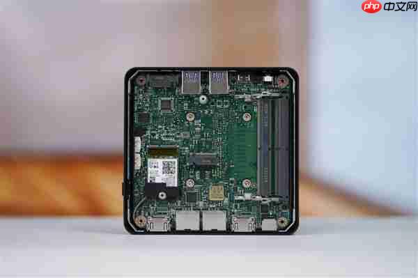 Ultra 7小钢炮！微星Cubi NUC AI迷你电脑图赏