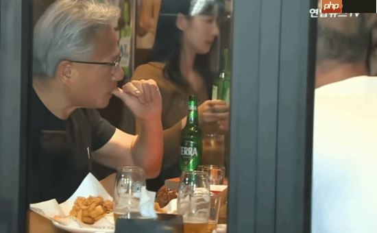 与财阀们吃鸡后 黄仁勋宣布将在韩国部署26万枚GPU:史上规模最大!