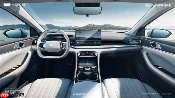 油耗2L级全球最低！吉利银河星耀6上市：限时6.88万起