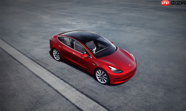 用时9年！特斯拉辅助驾驶里程达100亿公里