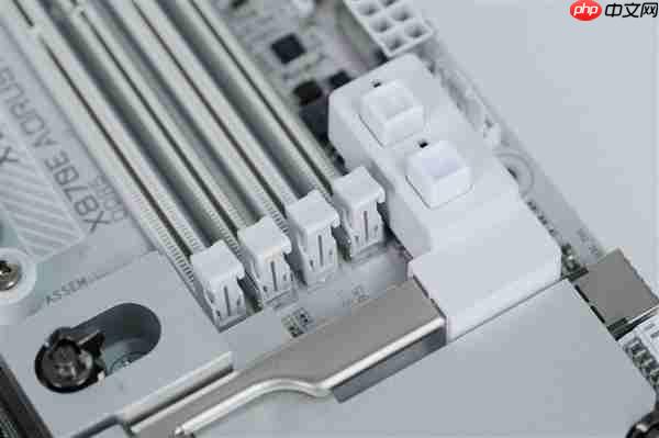 支持DDR5-9000！技嘉X870E AORUS X3D主板图赏