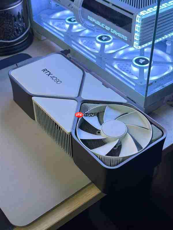 玩家自制纯白色RTX 4090:只差一点就完美