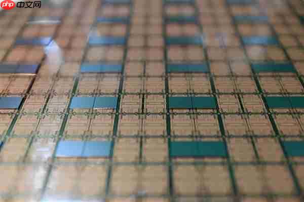 首次！中国芯片领域取得新突破 改进光刻胶缺点：提升7nm及以下先进制程良率