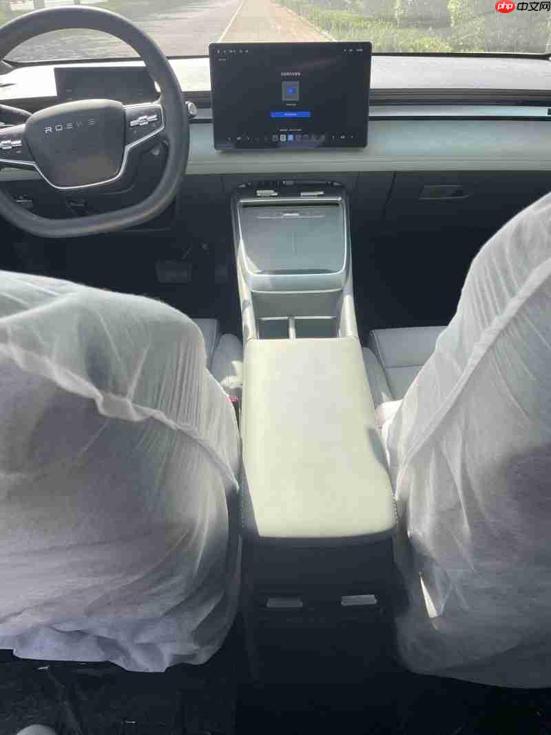 月薪4000买电车？荣威D6三重补贴+7.98万起，10万电车性价比