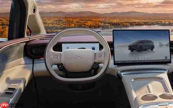 配60升大油箱 小鹏X9增程版内饰公开:全车用4.2米进口真木