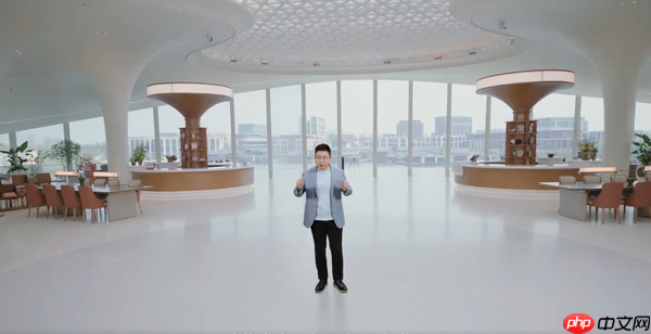 华为HarmonyOS 6问世 流畅度飙升40% AI功能再升级