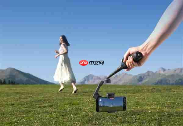 898元!大疆发布Osmo Mobile 8手机云台:原生跟拍、10小时续航