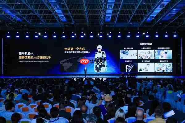 从讲PPT到全流程接待,墨甲机器人2025奇瑞全球创新大会