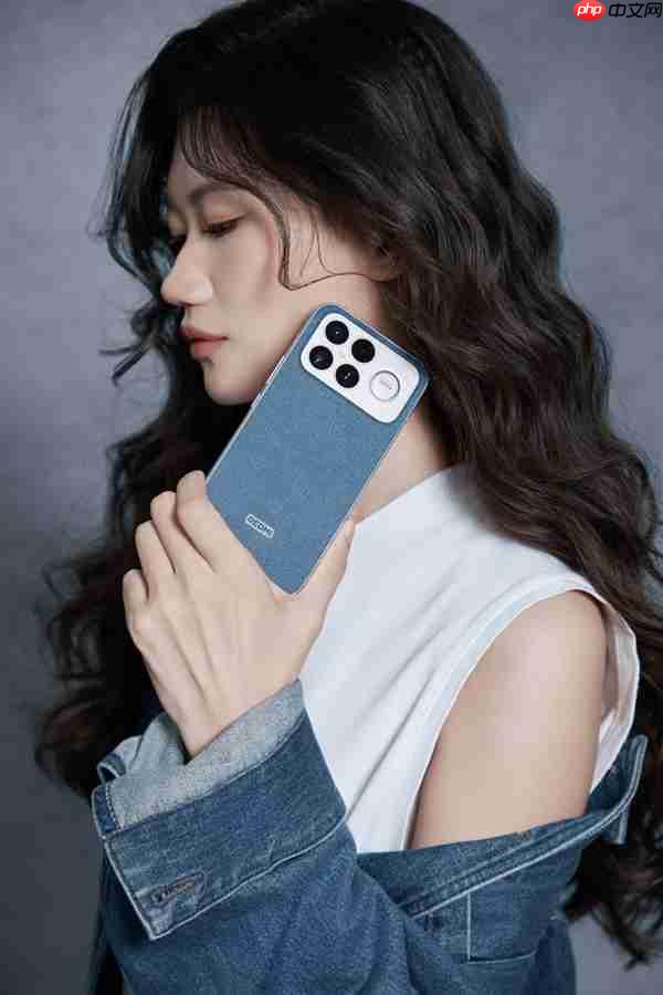 产品经理亲自当模特 REDMI K90 Pro Max丹宁色实拍 网友:又美又飒