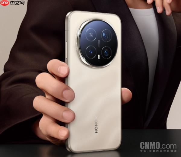 李坤:荣耀Magic8 Pro跑分达428万 配超广域液冷散热