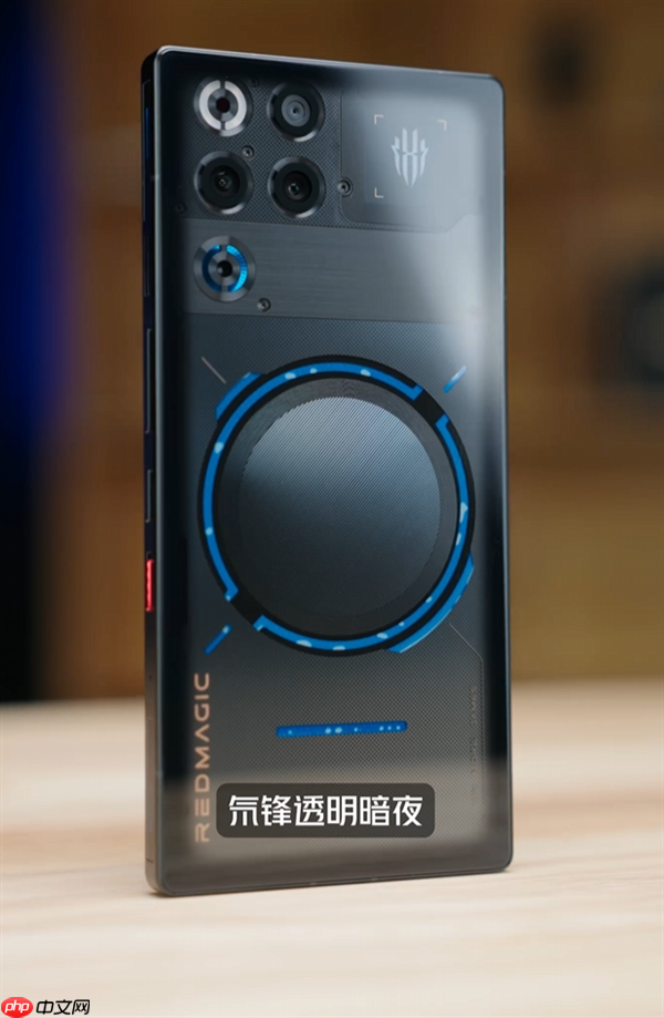 行业首款风水双冷手机 红魔11 Pro系列真机开箱：酷炫水冷环、唯一纯平后盖