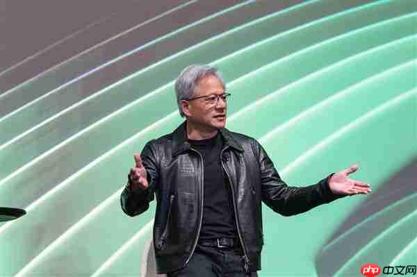 黄仁勋谈AI竞争：美国整体未大幅领先中国