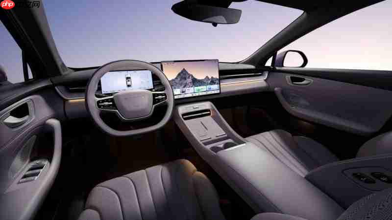 新能源家轿王来袭!荣威M7DMH限时8.58万起,续航2050km