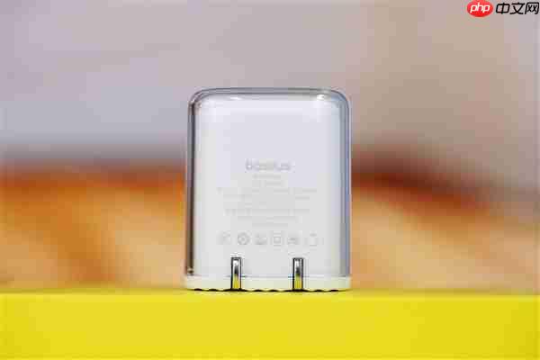 完美适配iPhone17全系快充!倍思同芯充Pro快充充电器套装图赏