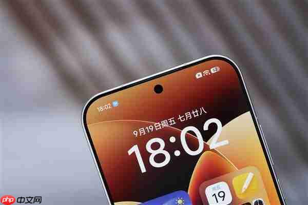 多一块屏对标iPhone 17 Pro Max！小米17 Pro Max图赏