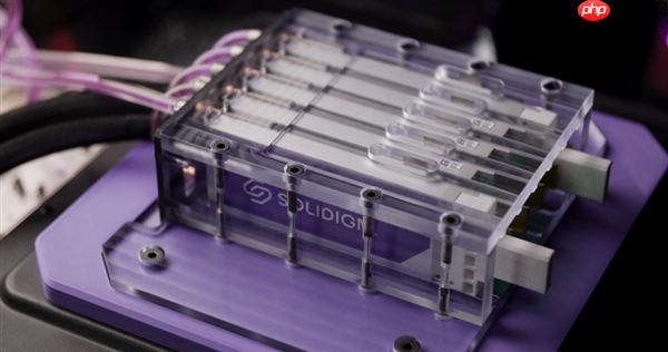 Solidigm发布全球首款液冷SSD：双面高效散热、最大7.68TB