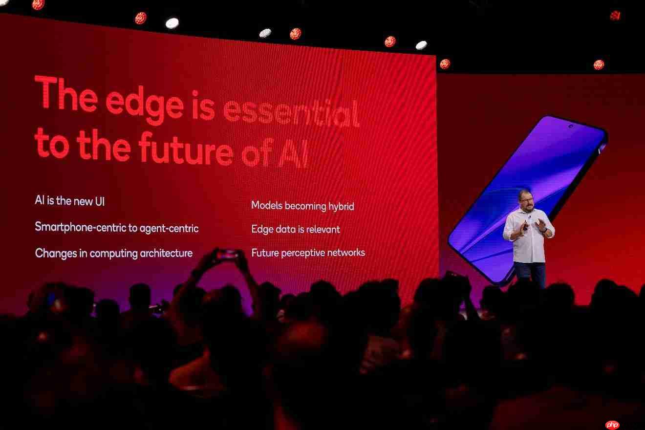 骁龙峰会首日:高通描绘以“AI无处不在”为目标的战略生态
